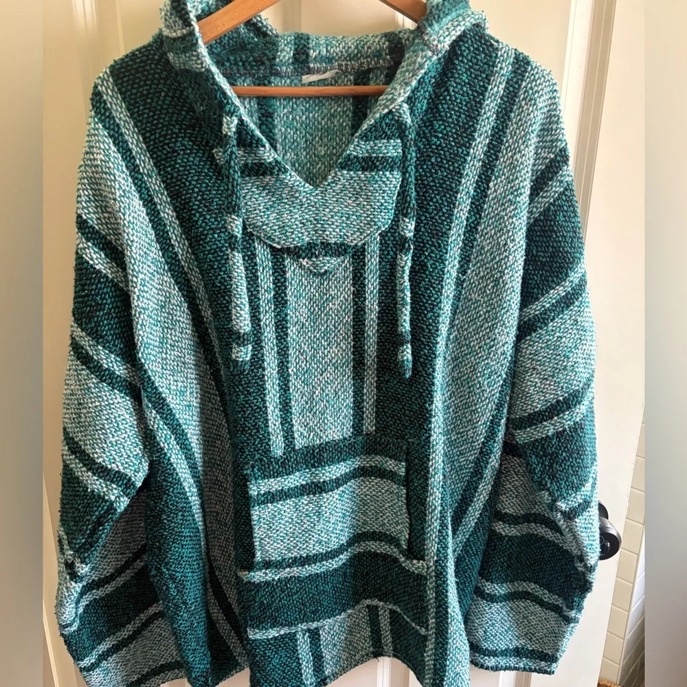 Great Used Condition size XL Mexican hoodie. Green/teal. No Tag but measures XL - Picture 1 of 6